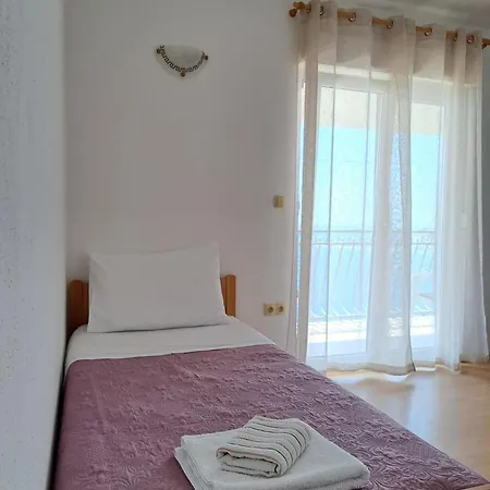 Leon 3 Omiš